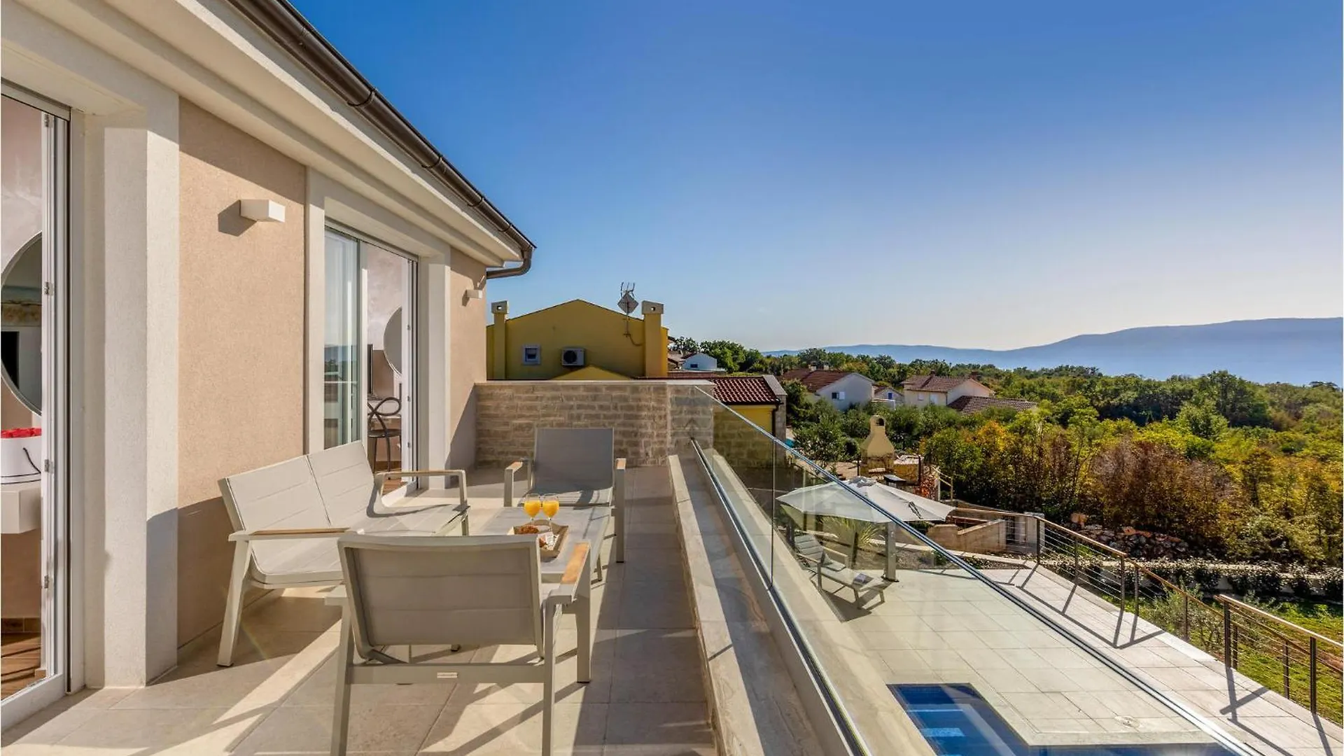 4 Bedroom Lovely Home In Malinska Brzac Chorvatsko